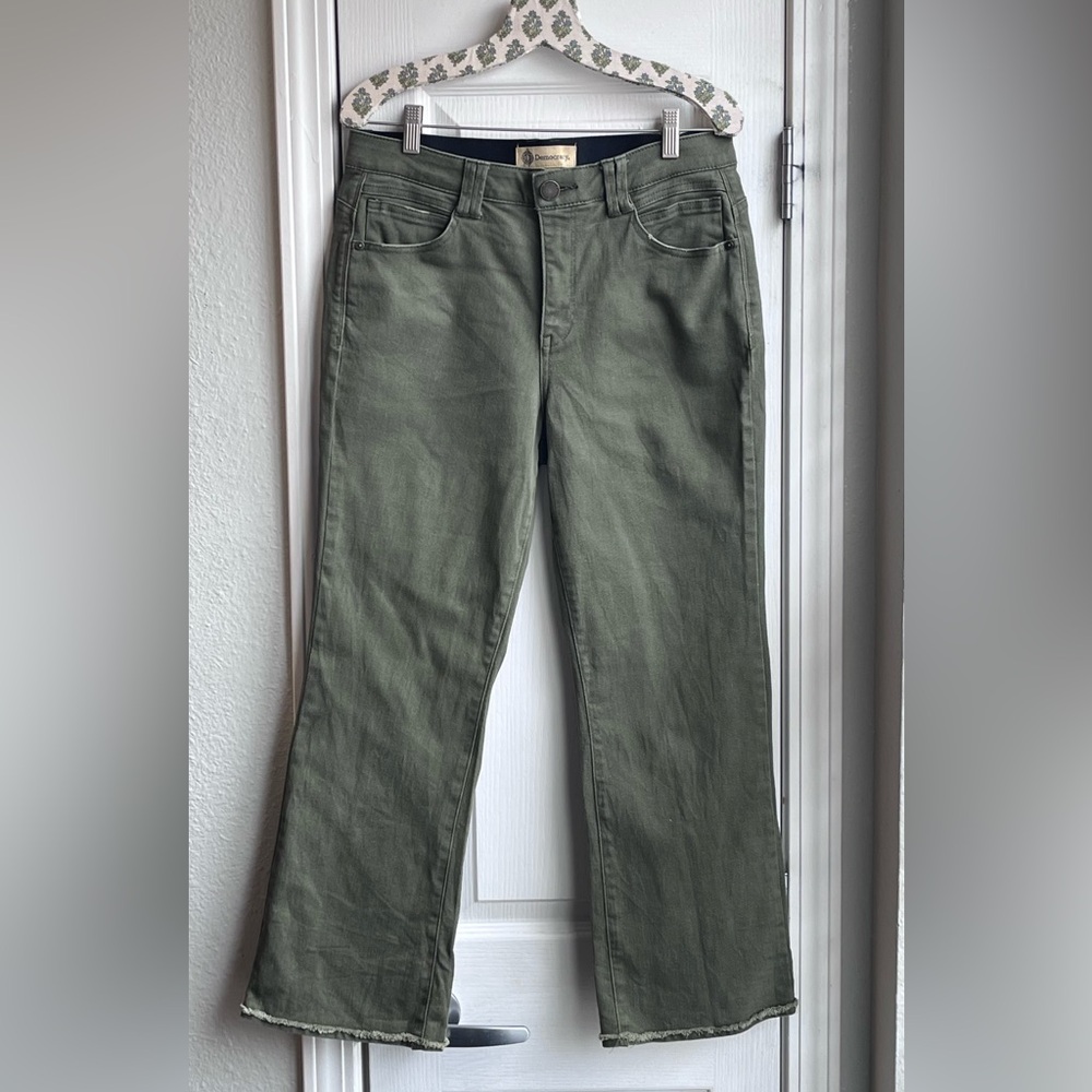 Democracy Olive Green “Ab”solution High Rise Kick Flare Raw Hem Jeans Size 8